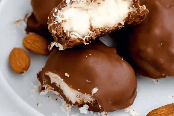 Chunky Peanut Butter Chocolate Fudge