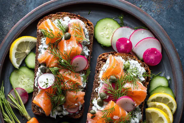 Salmon Rosettes on Creamy Fennel