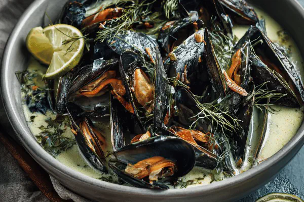 Smoky tomato tuna sauce